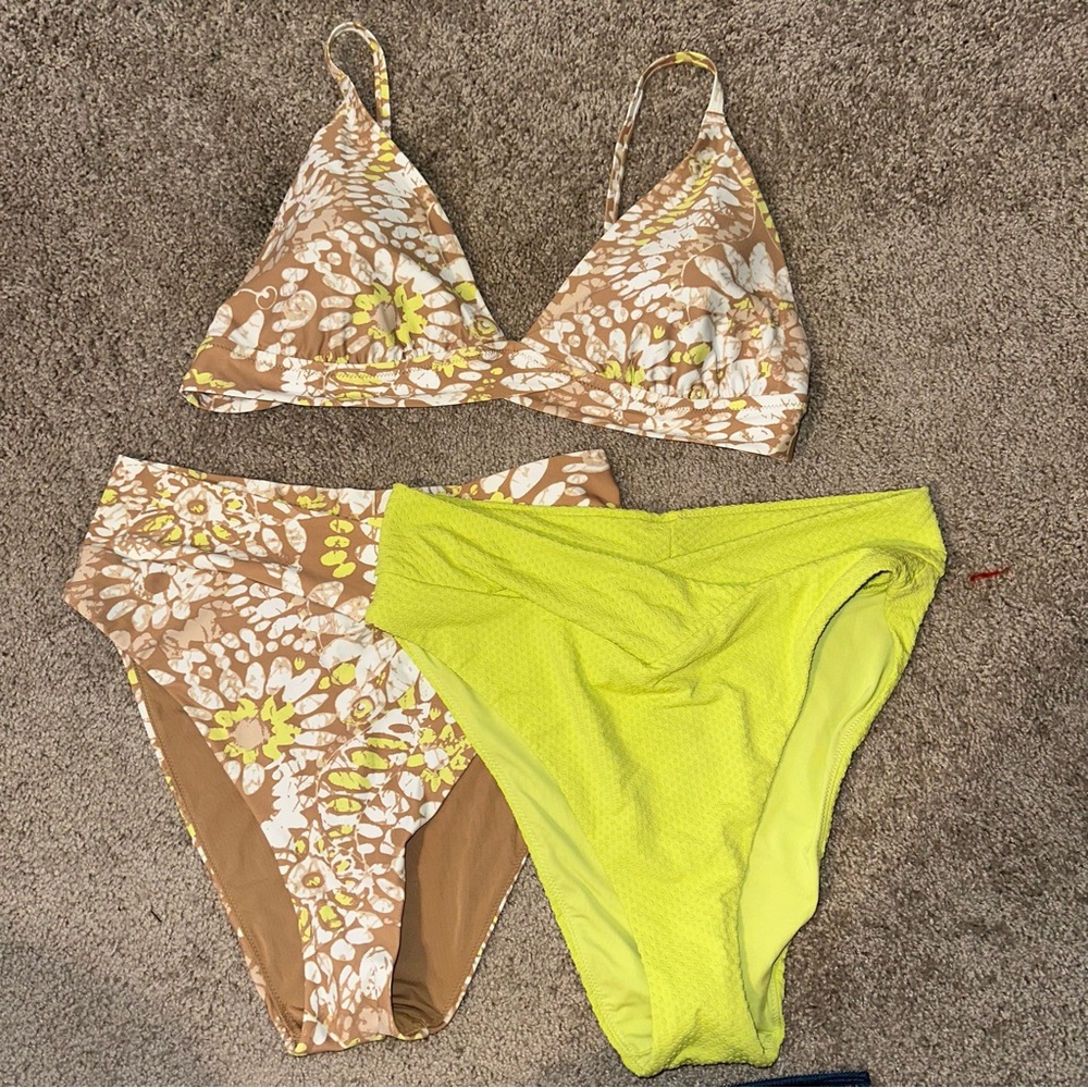 NWT Aerie Swimsuit Bikini, TOP size XXL, 2 bottoms size XL, never worn